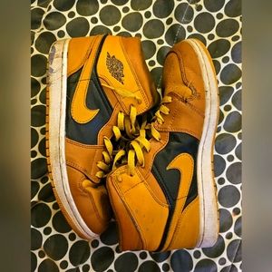 Jordan mid chutney taxi